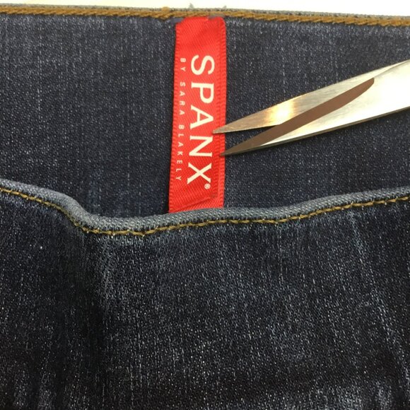 Spanx Womens Large Dark Wash Skinny Denim Leggings With Distressed Details - Picture 9 of 12